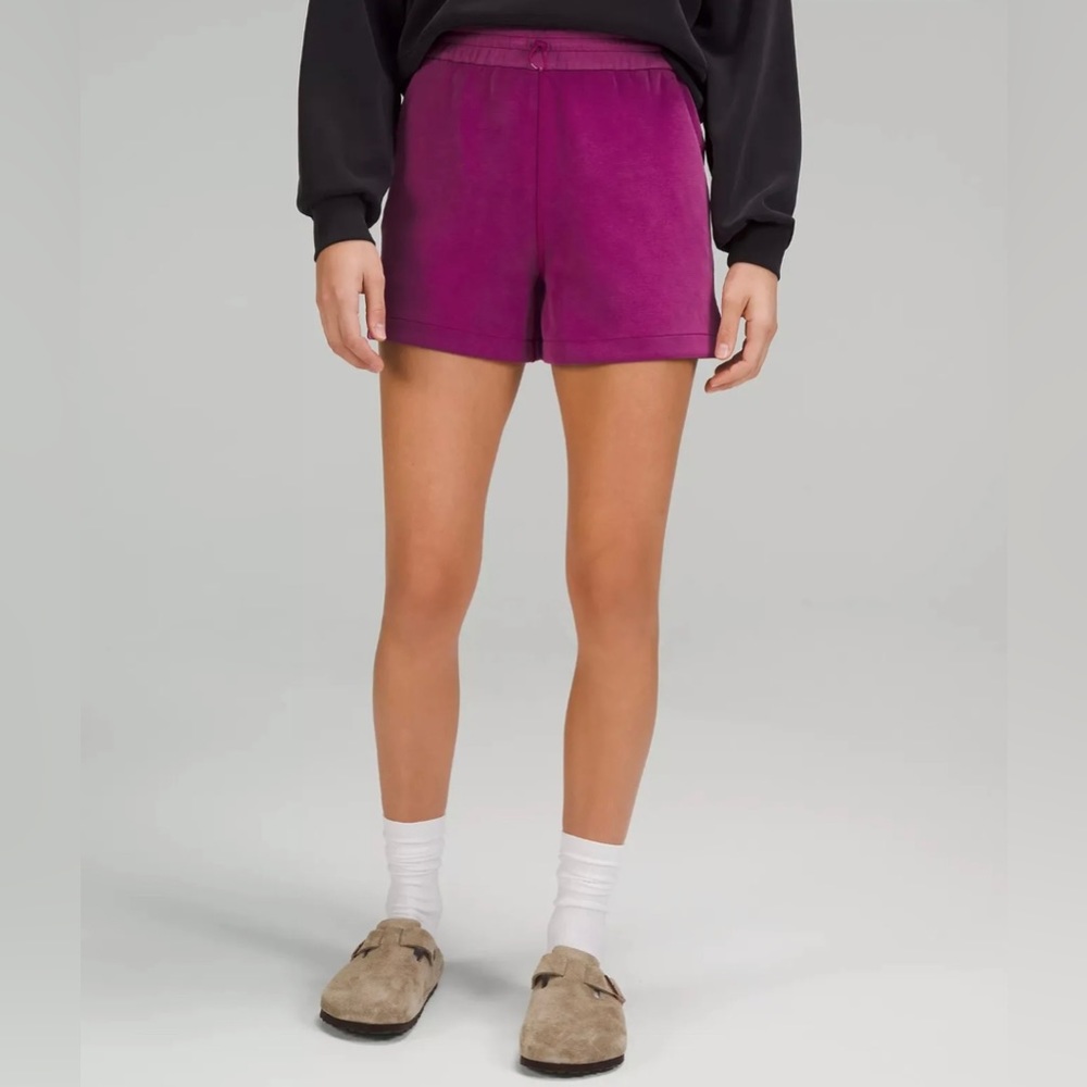 Lululemon Brand New Softstreme Short